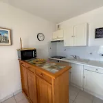 2 Pièces Avec Terrasse Pour 4 Pers, Proche - Fr-1-323-451
