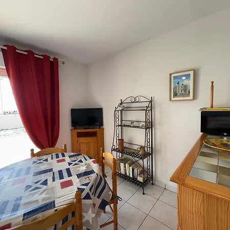 Appartement 2 Pièces Avec Terrasse Pour 4 Pers, Proche - Fr-1-323-451 Saint-Hilaire-de-Riez