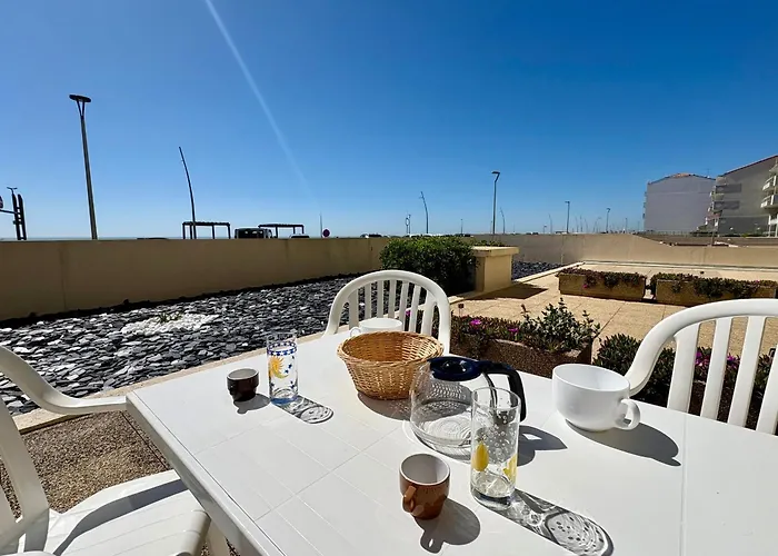 2 Pieces Avec Terrasse Pour 4 Pers, Proche - Fr-1-323-451 Saint-Hilaire-de-Riez